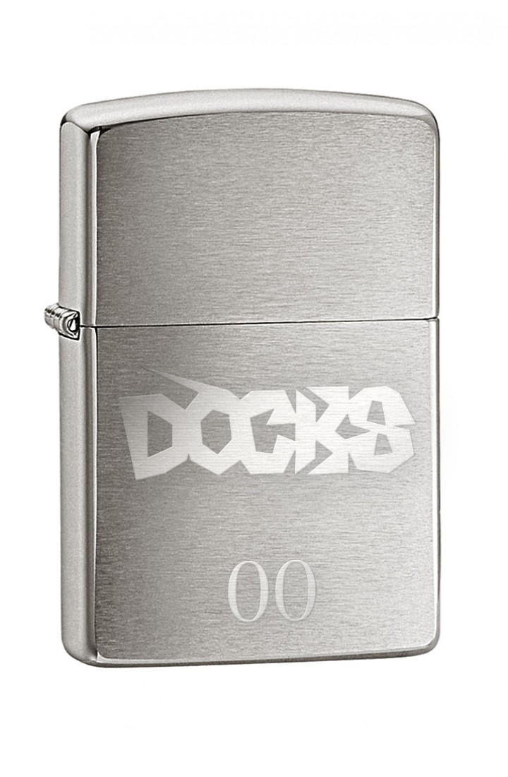 ジッポー（Zippo)ライター　ブラッシュドクローム　名入れ実績「ＤＯＣＫＳ」様